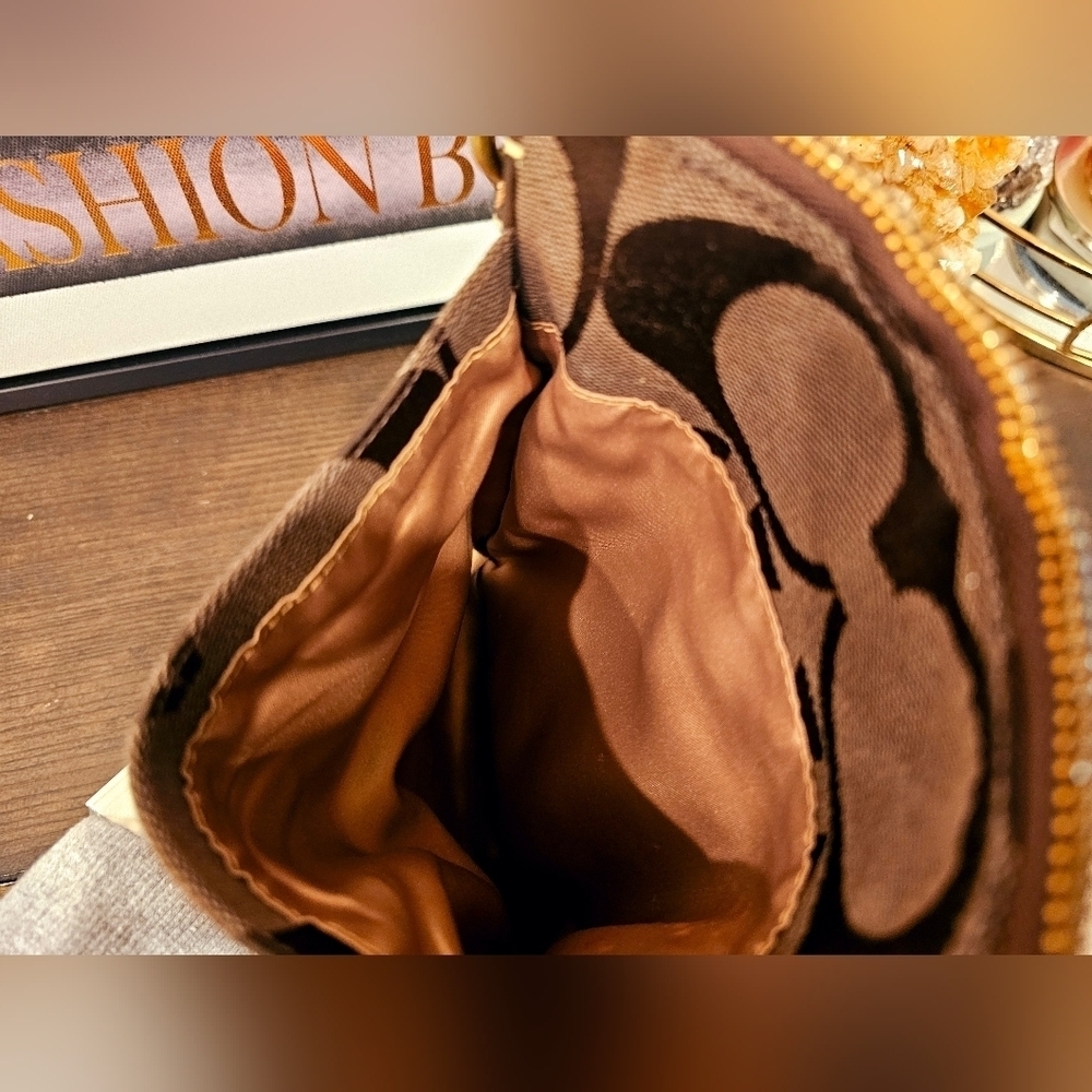Coach Brown and Cream Messenger Crossbody Bag - Picture 6 of 13
